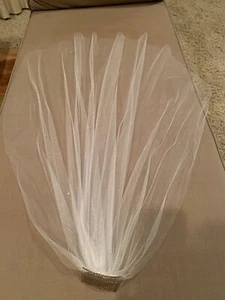 Vintage 1 Tier Wedding Veil w/ Rhinestones and Metal Comb - Picture 1 of 5