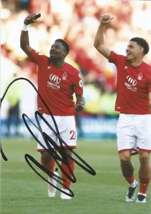 NOTTINGHAM FOREST: SERGE AURIER SIGNED 6x4 ACTION PHOTO+COA - Picture 1 of 1