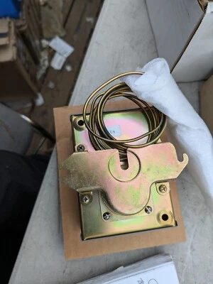 NEW JOHNSON CONTROLS A19ZBC-2C Temperature Defrost Control Line - Image 1 of 4