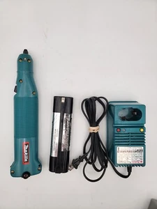 Afilador de cuchillas inalámbrico Makita 9,6 V 903D herramienta giratoria - Imagen 1 de 9
