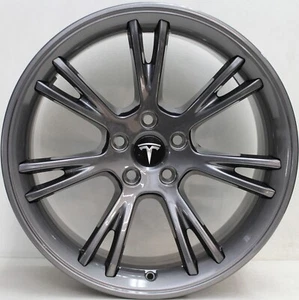 19 inch Genuine TESLA MODEL Y 2023 MODEL SINGLE ALLOY WHEEL - Picture 1 of 2