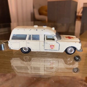 Matchbox King Size No.K 6 Mercedes Binz Ambulanz ohne Trage und Patient ohne OVP - Bild 1 von 7