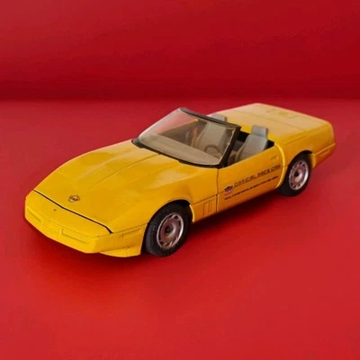 Chevrolet Corvette Pace Car 500 Miles Indianapolis 1986 - Majorette Scala 1/24 - Immagine 1 di 4
