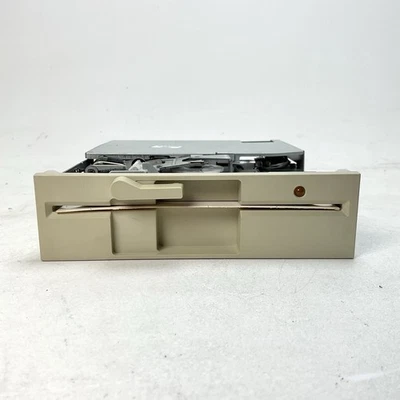 J.P.N. Corp. DS-53A 5,25 pol. Unidade de disquete interna - Funcionamento testado - Imagem 1 de 4