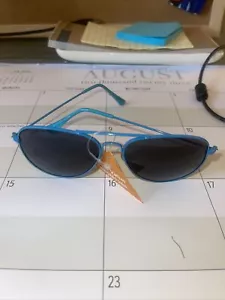 Foster Grant Surge Sunglasses Unisex UV Block blue! - Picture 1 of 2