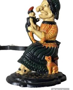 VINTAGE PUNCH AND JUDY CAST IRON DOOR STOP WITH DOOR STOP IN TACT - Picture 1 of 9