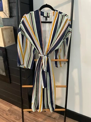 Vestido midi Forever 21 amarillo azul marino a rayas envolvente sintético manga corta talla L Foto 1 de 3