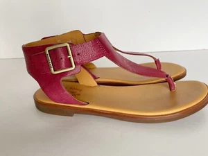 Kork Ease Sandalen Größe 9M Riemen-Gladiator rosa genarbtes Leder flache Schnalle Riemen - Bild 1 von 8