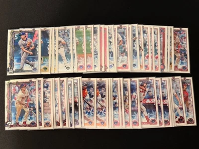 Béisbol navideño Topps 2025 H001-H200 base más brillo paralelo Foto 1 de 2