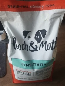 pooch and mutt dry dog food SENSITIVE 10kg #B3 - Picture 1 of 4
