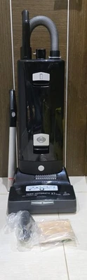 SEBO Automatic X7 Vacuum Cleaner Type SEVX001 - BLACK - RRP £479.99 - Image 1 of 4