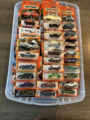 Lote de 300 coches Matchbox nuevos años 1932-2025 gran oferta si coleccionista/vende Foto 1 de 4