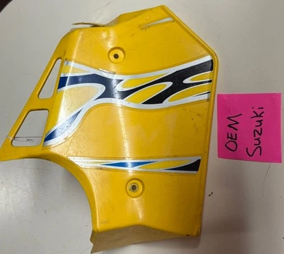 Cubierta de radiador derecha OEM 1984 1985 Suzuki RM250 RM 250 17761-14600 RM 125 Foto 1 de 4