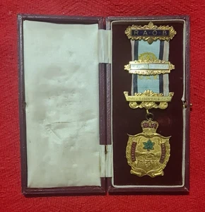 Royal Antediluvian Order of Buffaloes  : 3 Essentials lodge 8421 c1974 boxed - Foto 1 di 3