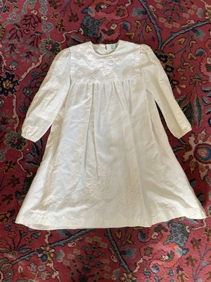 复古女孩纸白色连衣裙 6 码亚麻棉白色刺绣花卉 — 第 1/4 张图片