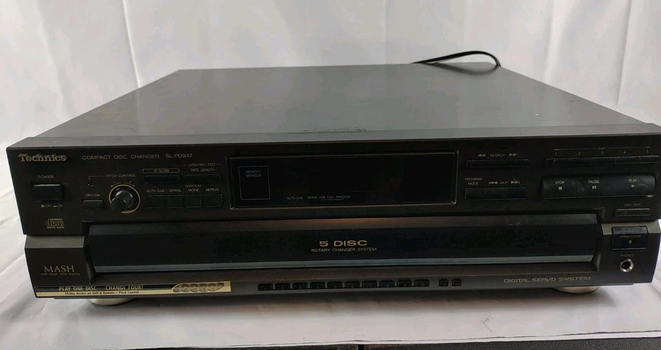 Technics SL-PD947 5 Disc Changer CD Player No Remote Non-working for parts - Image 1 of 4