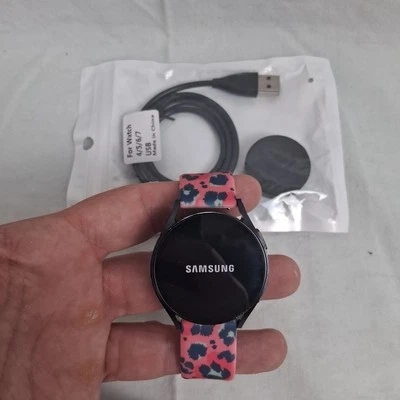 Samsung Galaxy Watch 6 R960 40mm Blue Aluminum GPS 5 ATM Sapphire Crystal  - Image 1 of 4