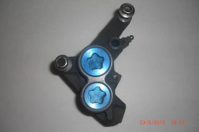 YAMAHA YZF-R1 1998-2005 FRONT LEFT HAND BRAKE CALIPER W/ PADS  #5JJ-2580T-00-00 - Image 1 of 2