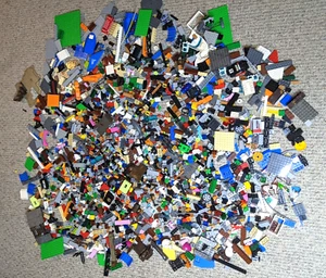 Lot Of 7 Lbs Lego Pieces Different Shapes And Sizes - Picture 1 of 4