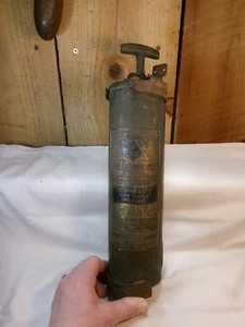 Antique Fyr-Fyter Co Brass Home Fire Extinguisher with Bracket ~ Unrestored - Picture 1 of 7