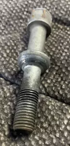 96 97 98 99 00 Mercedes-Benz E420 E320 E300 Wheel Lug Nut Bolt (set of 1) - Picture 1 of 3