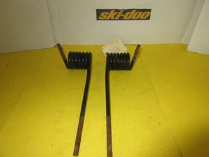 Paire de ressorts bras avant 2007-12 Ski-doo Skandic SWT V-800 , WT 550f #605354840 - Photo 1 sur 4