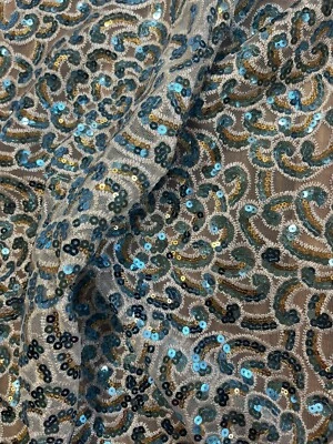 Encaje de lentejuelas de pavo real azul brillante. Holográfico brillante. Gran calidad Foto 1 de 4