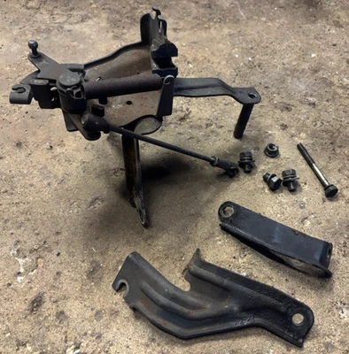 Soporte de carrocería de acelerador MK3 Toyota Supra 7mgt 1987-1992 OEM montaje de cable de metal Foto 1 de 4