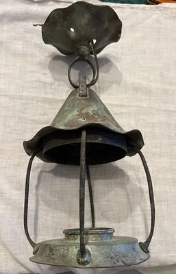 Antiguo accesorio de luz de techo de sombrero de brujas de cobre Stickley ERA artesanías Foto 1 de 4