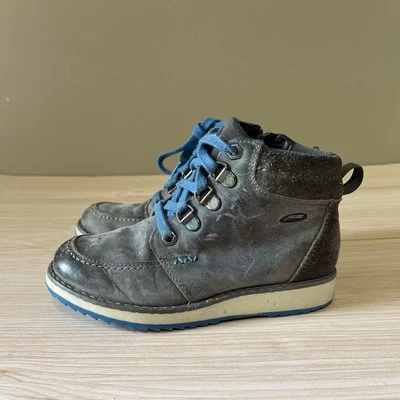 Clarks Leather Boots Boys Sz 11 - Image 1 of 4