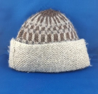   PURE WOOL  Classic  Mwns Or  Ladies BEANIE NEW  - image 1 of 2