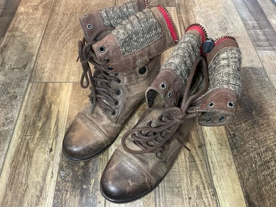 Botas de combate femininas Steve Madden couro marrom com cadarço acabamento em lã tamanho 8 - Imagem 1 de 4