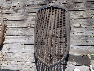 Bonita parrilla original para camioneta/camioneta Chevrolet 1935 completa sólida Foto 1 de 4