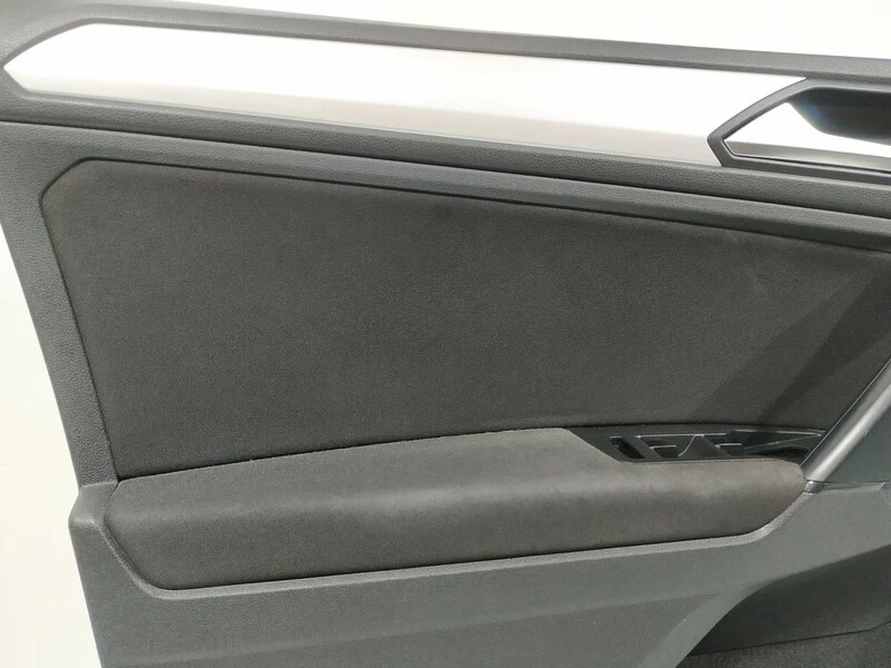 5NB867011S protection porte avant gauche pour VOLKSWAGEN TIGUAN ADVANCE 522820 - Photo 1/4