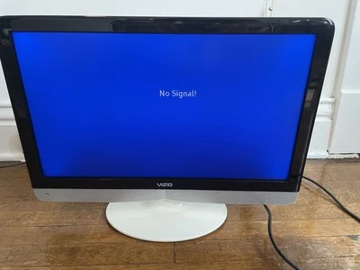 VIZIO VX240M 24" Full HD 1080p LCD HDTV TV Television Monitor No Remote - Image 1 of 4