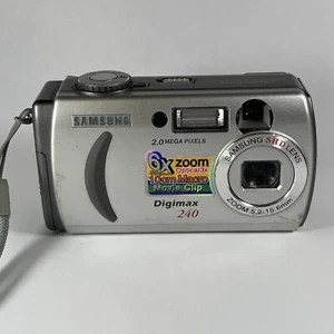 Samsung Digimax 240 2.0MP Compact Digital Camera Silver For Repair - Picture 1 of 8