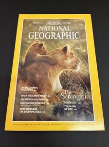 May 1986 National Geographic The Serengeti - Picture 1 of 3