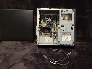 HP EliteDesk 800 G3 TWR i7-7700 8 GB DDR4 GT 1030 2G - Picture 1 of 1