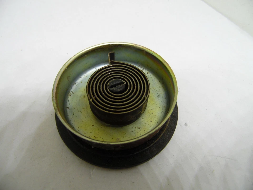 Carburetor Choke Thermostat Standard CV136 NEW VINTAGE  - Image 1 of 4