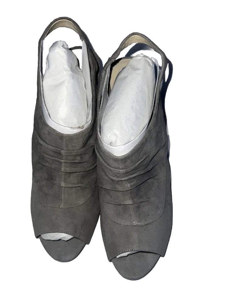 Tignanello Suede Open Toe Heals Size 10 M - Image 1 of 4