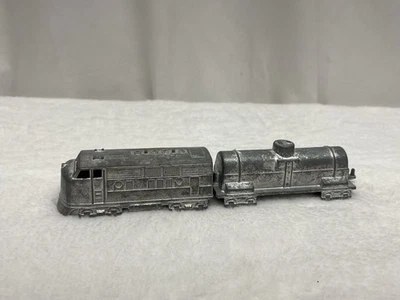 midgetoy vintage metal toy train Lot Of 2 Train Cars - Image 1 of 4