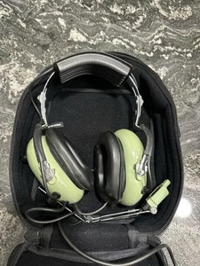 David Clark H10-40 PILOT Aviation Headset Headphones Dual Plug - Picture 1 of 6