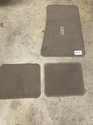 Juego de 3 alfombrillas Lincoln Town Car 1998-2011 OEM beige # 12 Foto 1 de 4