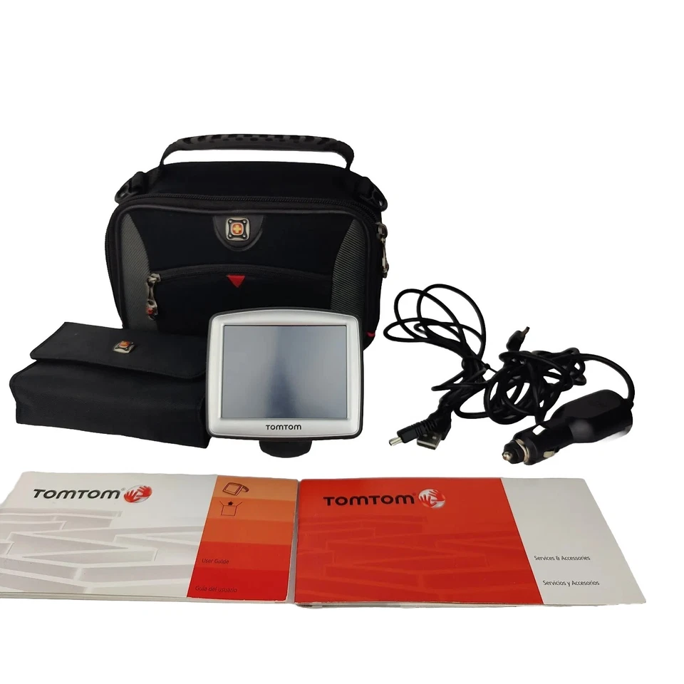 TOM TOM One N14644 GPS Bundle WIth USB Cord, Charger & MOUNT No Suction Cup - Image 1 of 4