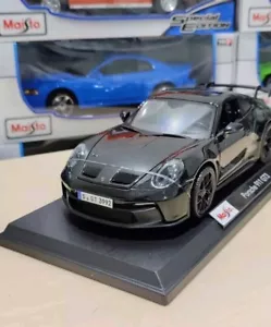 Maisto 2018 Porsche 911 (992) GT3 1:18 Black Diecast Model Car - Picture 1 of 4