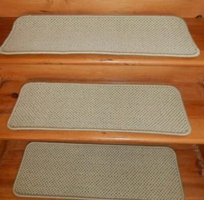 Alfombra acolchada tejida de lana 14 PASOS 9" X 28"" peldaños de escalera Foto 1 de 4