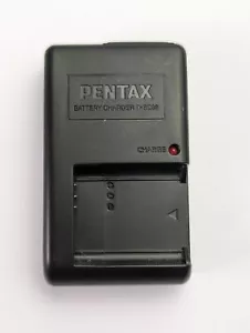 Genuine Pentax D-BC88 Battery charger for PENTAX D-LI88 Optio H90 P70 P80 W90 - Imagen 1 de 7