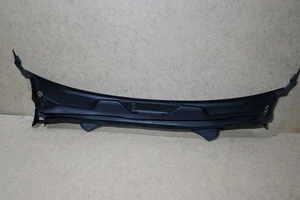 BMW 7 SERIES G11 G12 WINDSCREEN WIPER COWL TRIM COVER 7357241 - Picture 1 of 7