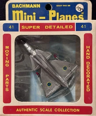 Винтажные мини-самолеты Bachmann No41 Saab AJ37 Viggen Jet масштаб 1:200 - новые из старых запасов - Изображение 1 из 4