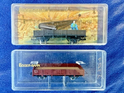 EGGER-BAHN: Kranwagen mit Figur und Niederbordwagen gepflegt, nicht passende OVP - Bild 1 von 4